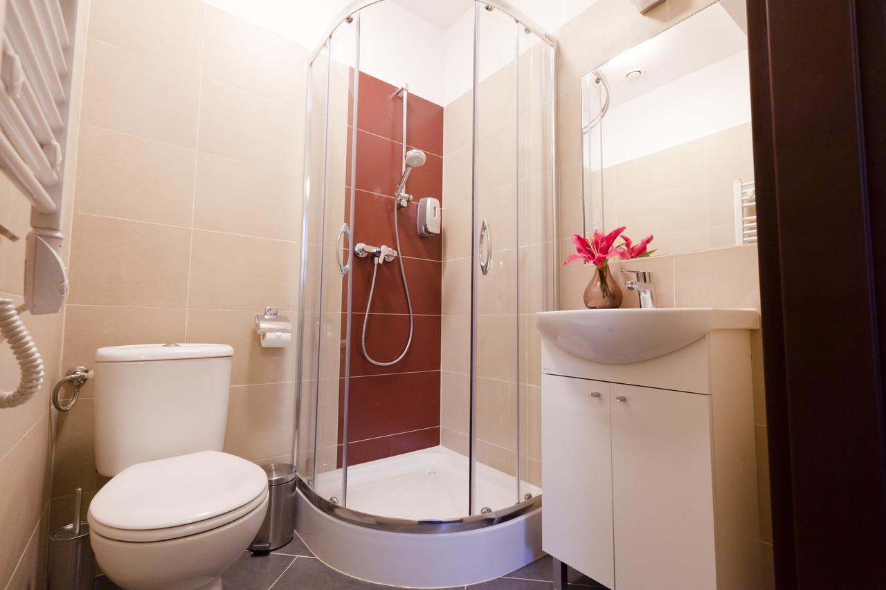 Aparthotel W Palacu คราคูฟ ภายนอก รูปภาพ